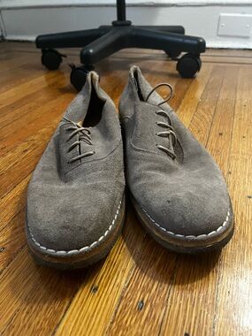 Marc Jacob's Men's Suede Derby Shoes in Taupe with Gold Hardware